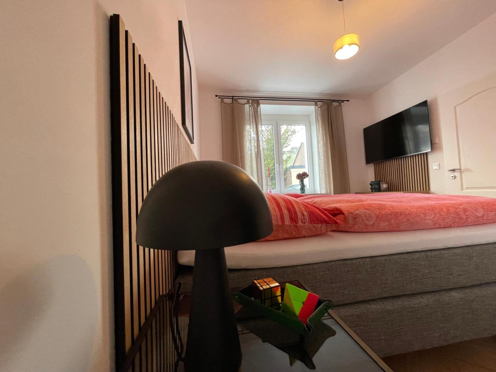 Luxurioese Ferienwohnung Mit Wellness Oase Saarburg Exterior foto
