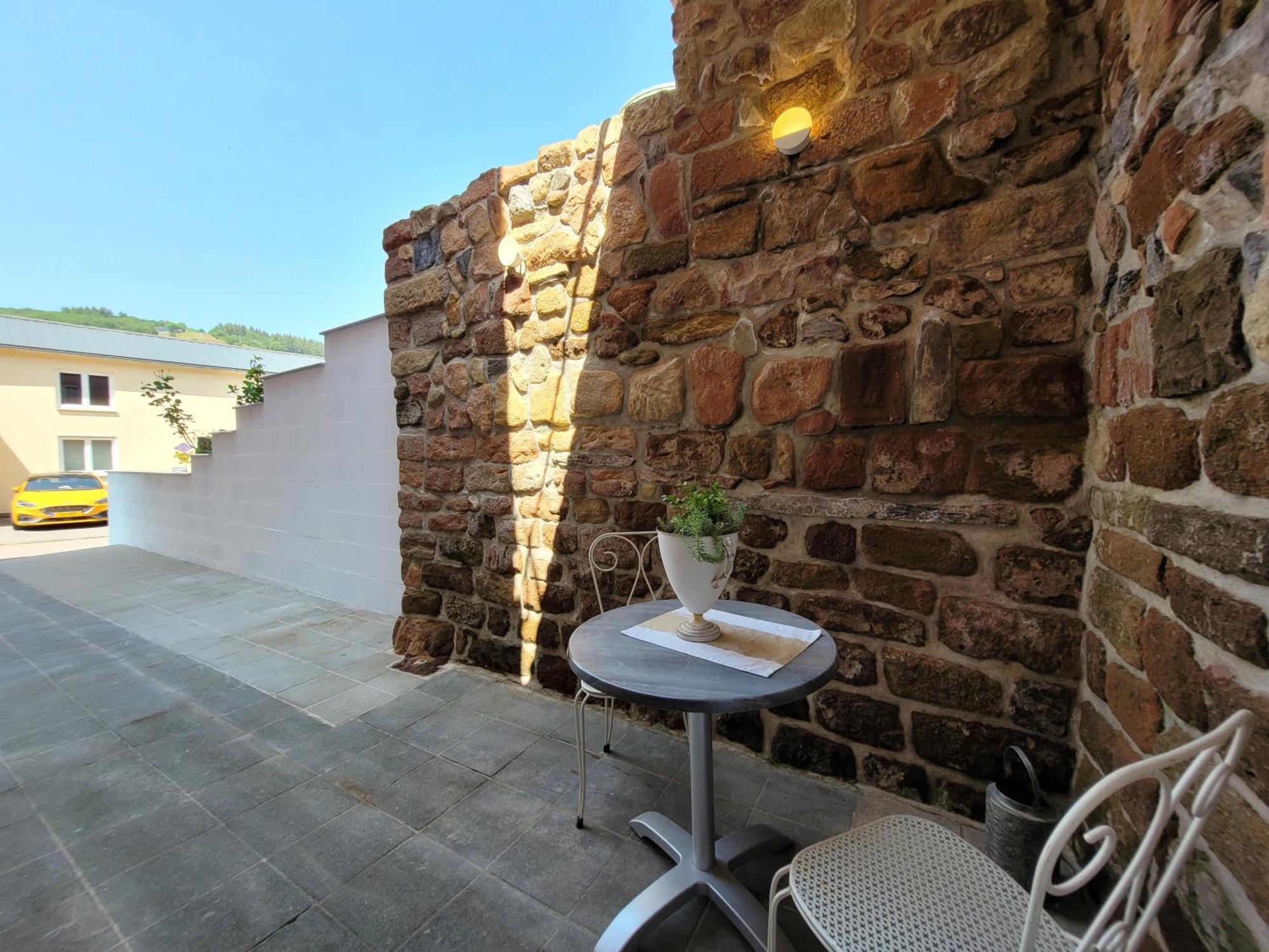 Luxurioese Ferienwohnung Mit Wellness Oase Saarburg Exterior foto